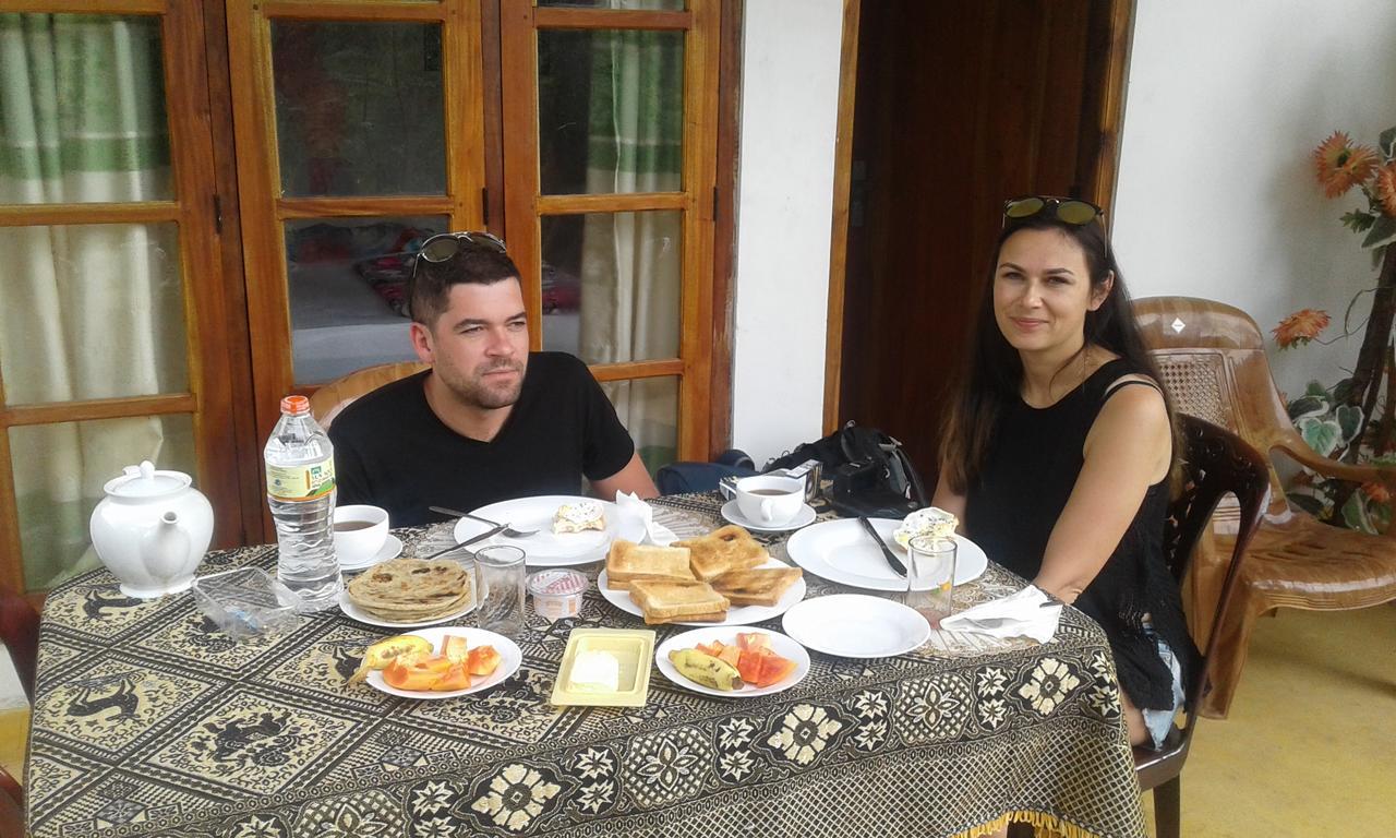 Nature'S Glow Home Stay And Restaurant Ella Extérieur photo